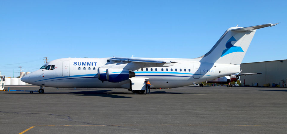 Avro RJ85 | Summit Air